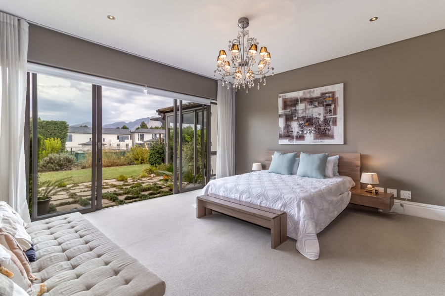 4 Bedroom Property for Sale in Pearl Valley at Val de Vie Western Cape